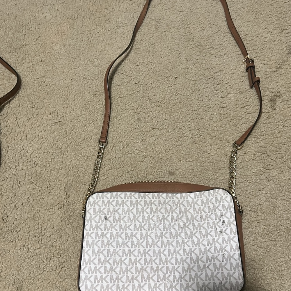 Michael Kors purse - Picture 2 of 2